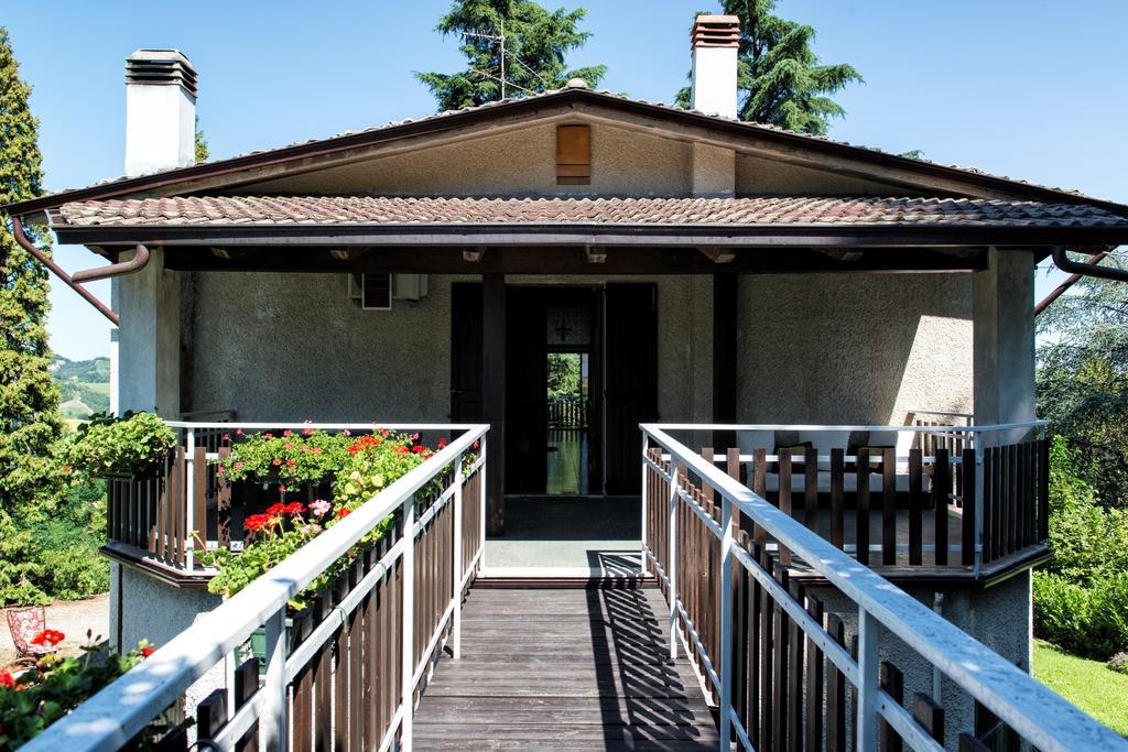Ferienwohnung La Secchia Rapita Zappolino Exterior foto